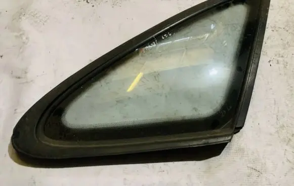 Mazda 626 Rear side window