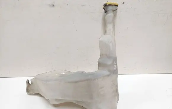 Nissan Interstar Windshield washer fluid reservoir/tank 8200146985