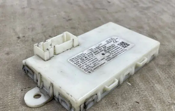 Mercedes-Benz E W212 Keyless (KESSY) go control unit/module A2129009729 A2129025511