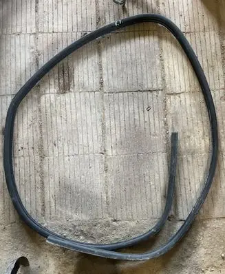 Mitsubishi Colt Front door rubber seal 