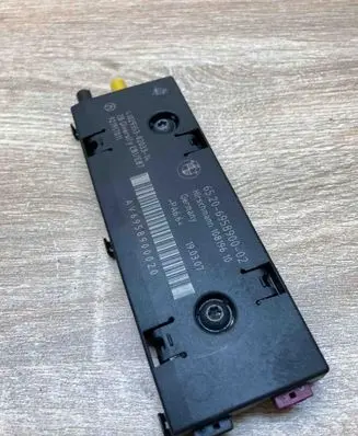 BMW 1 E81 E87 Aerial antenna amplifier 6958900 10819610