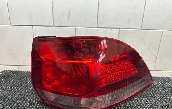 Volkswagen Golf V Rear/tail lights 1K9945096E