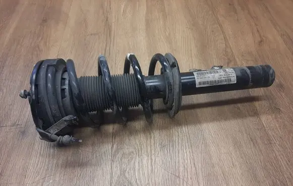 Porsche Macan (95B) Front shock absorber with coil spring 95B413031L