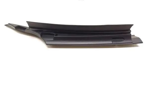 Engine bonnet/hood lock trim molding
