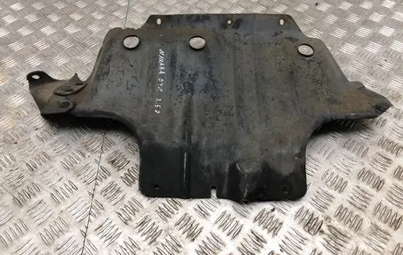 Nissan Navara D40 Engine splash shield/under tray