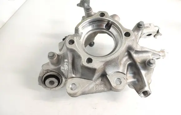BMW X4 G02 Rear wheel hub spindle/knuckle 6879752