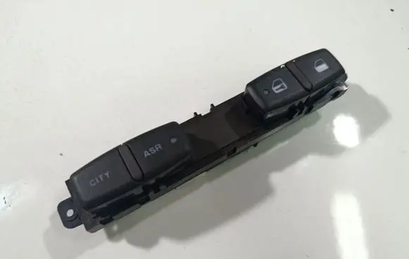 Lancia Musa Central locking switch button 12000394