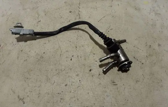 Renault Clio V AdBlue injector 208995377R