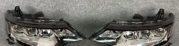 Mitsubishi Outlander Headlights/headlamps set 
