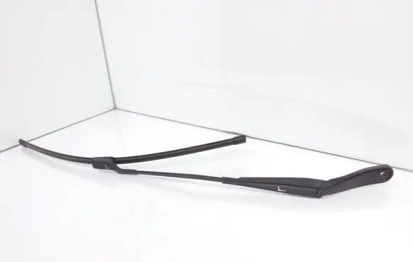 Volvo XC60 Front wiper blade arm 30753525