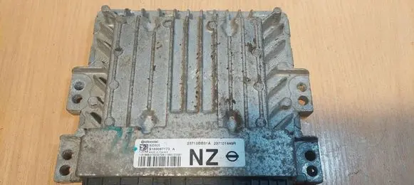 Nissan Qashqai Engine control unit/module ECU 237101449R 23710BB31A S180067173A
