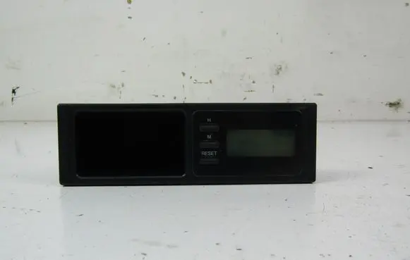 Mazda 626 Clock 