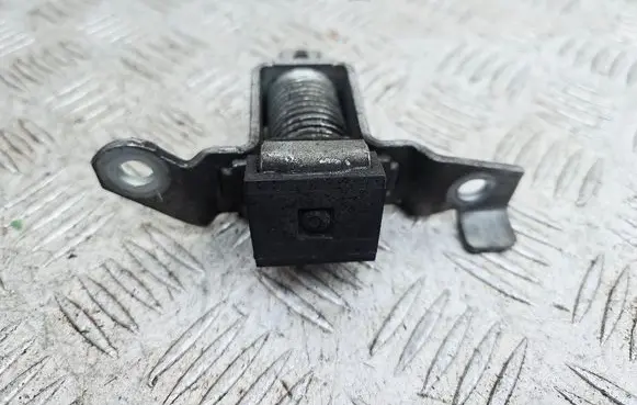 Nissan Navara D23 Tailgate lock latch 