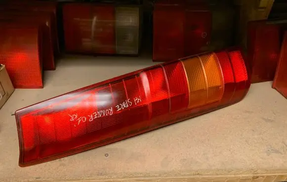 Mitsubishi Space Runner Rear/tail lights 22087268