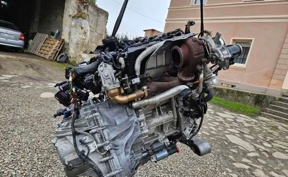 BMW 1 F40 Engine B37C15A