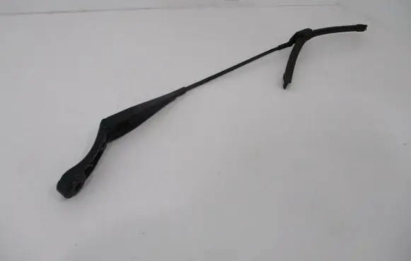 Peugeot 308 Front wiper blade arm 9677256180