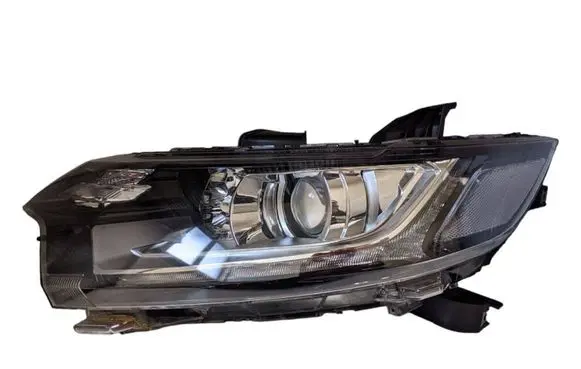 Mitsubishi Outlander Headlight/headlamp 8301C863 L0094T0RMC