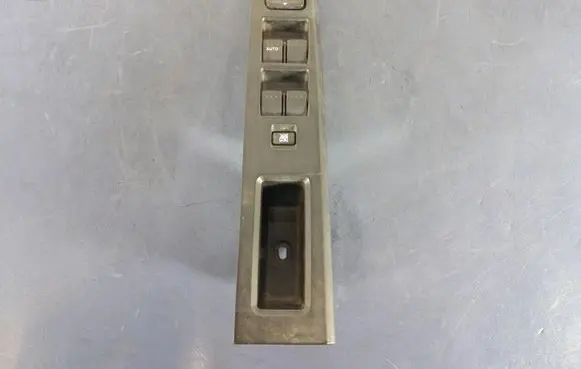 Mazda 5 Electric window control switch CC64684L6