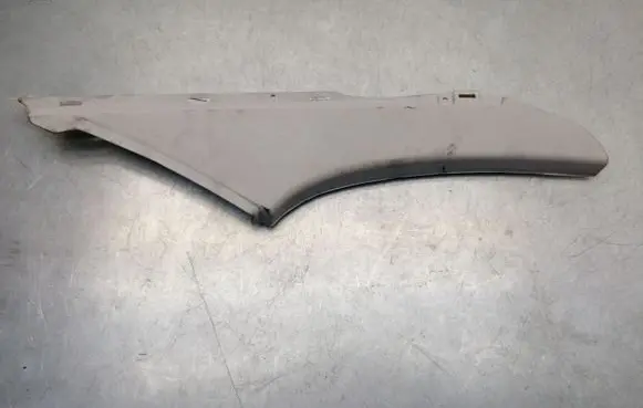 BMW 7 E65 E66 (A) pillar trim 8223689
