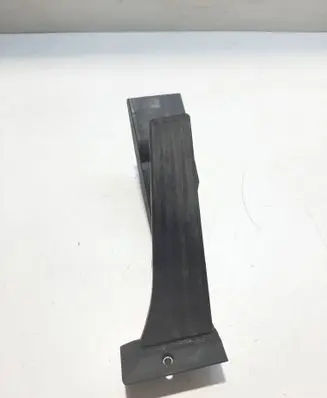 BMW X3 E83 Accelerator throttle pedal 6772645