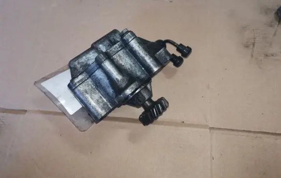 Mitsubishi Pajero Vacuum pump