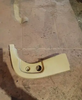 Foot area side trim