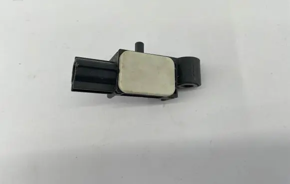 Audi A6 S6 C6 4F Airbag deployment crash/impact sensor 4F0959651
