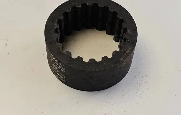 Volkswagen Transporter - Caravelle T5 A/C flexible coupling/sleeve 070903327C
