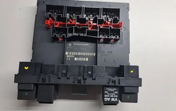 Volkswagen PASSAT B6 Comfort/convenience module 3C8937049AA F005V00985 H57S3204