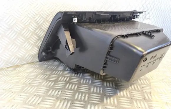 Citroen C3 Glove box 9812490277