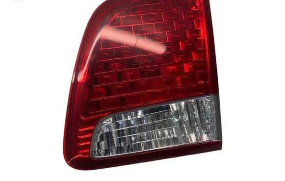 KIA Sorento Tailgate rear/tail lights 924062P02