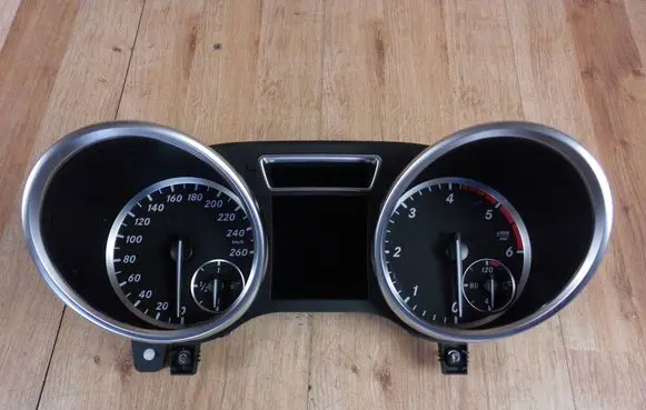 Mercedes-Benz ML W166 Speedometer (instrument cluster) A1669002605