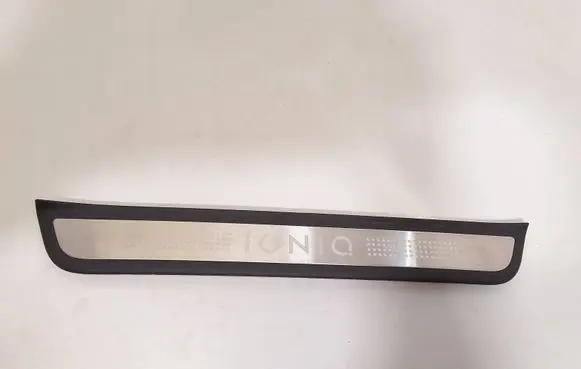 Hyundai Ioniq Front sill trim cover 85883G2500