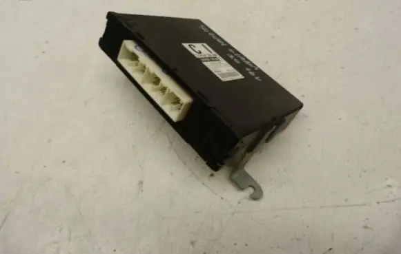 Suzuki Liana Engine control unit/module 1122008042