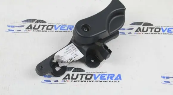 Engine bonnet (hood) release handle