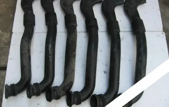 Renault Trafic I Engine coolant pipe/hose