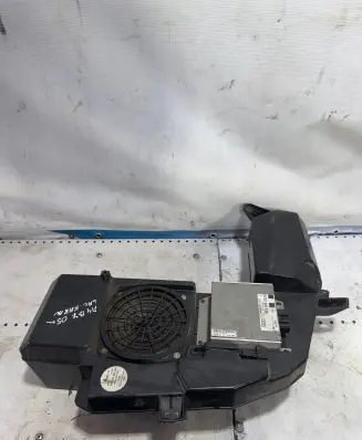 Audi A4 S4 B7 8E 8H Subwoofer speaker 8e903538203s
