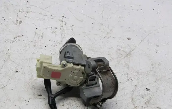 Toyota RAV 4 (XA40) Ignition lock 89782-42020