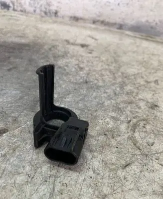 Opel Zafira C Battery relay fuse 13505369