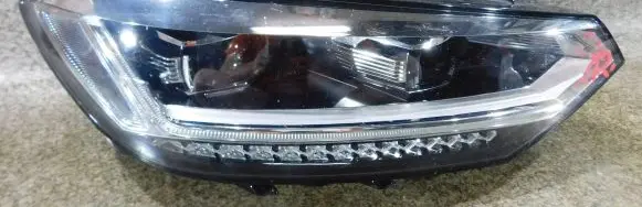 Volkswagen Touran III Headlight/headlamp 5TB941082A
