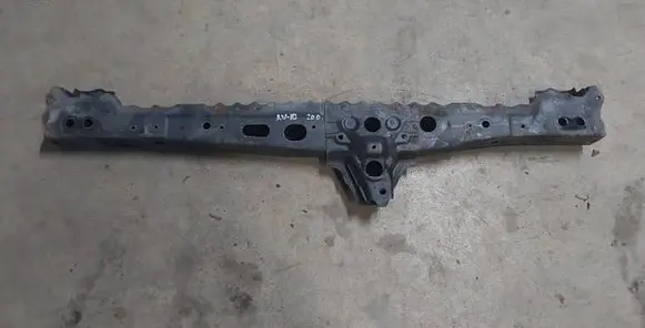 Toyota Avensis T270 Front bumper cross member 