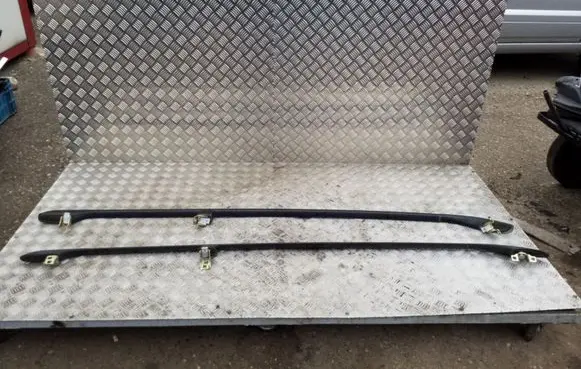 Volkswagen Golf IV Roof bar rail