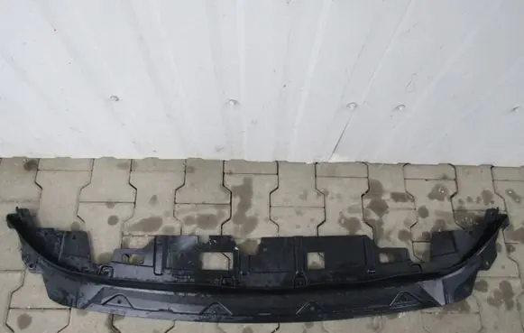 Front bumper skid plate/under tray