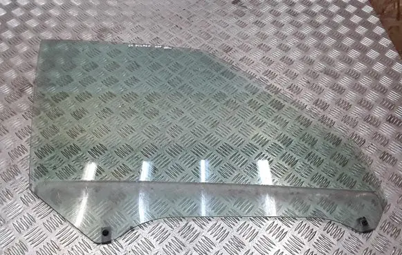Citroen C4 I Picasso Front door window glass four-door e943r000016