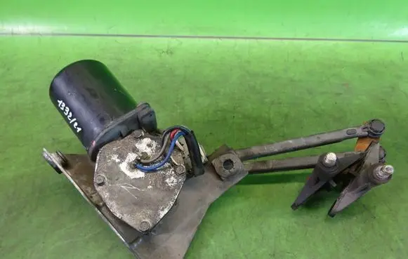 Peugeot 205 Front wiper linkage and motor MFD200B