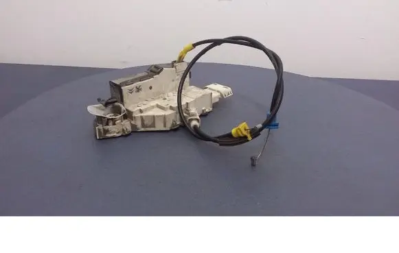 Fiat Scudo Front door lock 9681335380