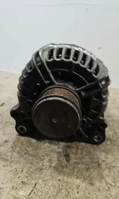 Volkswagen Jetta VI Generator/alternator 06F903023F 0124525091