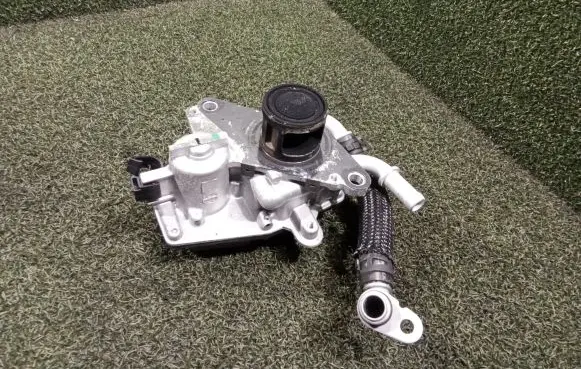 Renault Trafic III (X82) EGR thermostat 147102175R HMLGT5284R