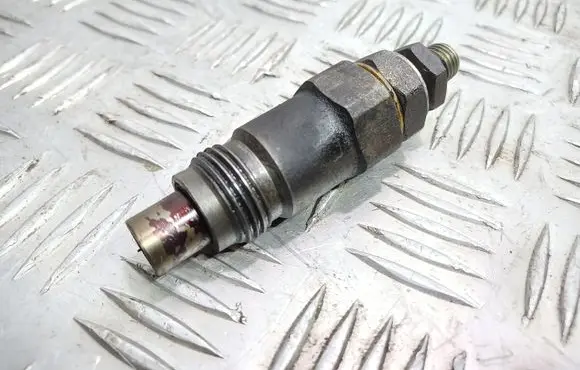 Mazda 626 Fuel injector H711500