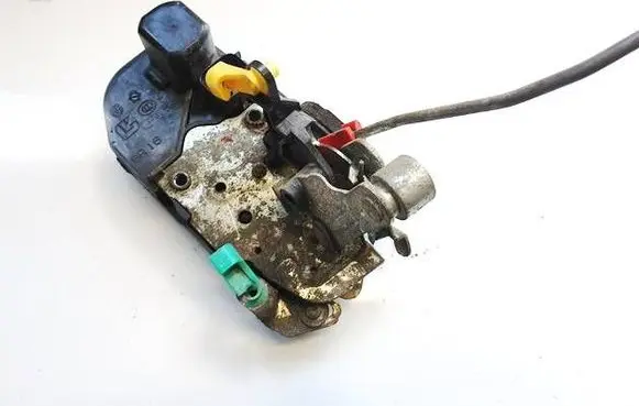 Jeep Grand Cherokee (WK) Front door lock 